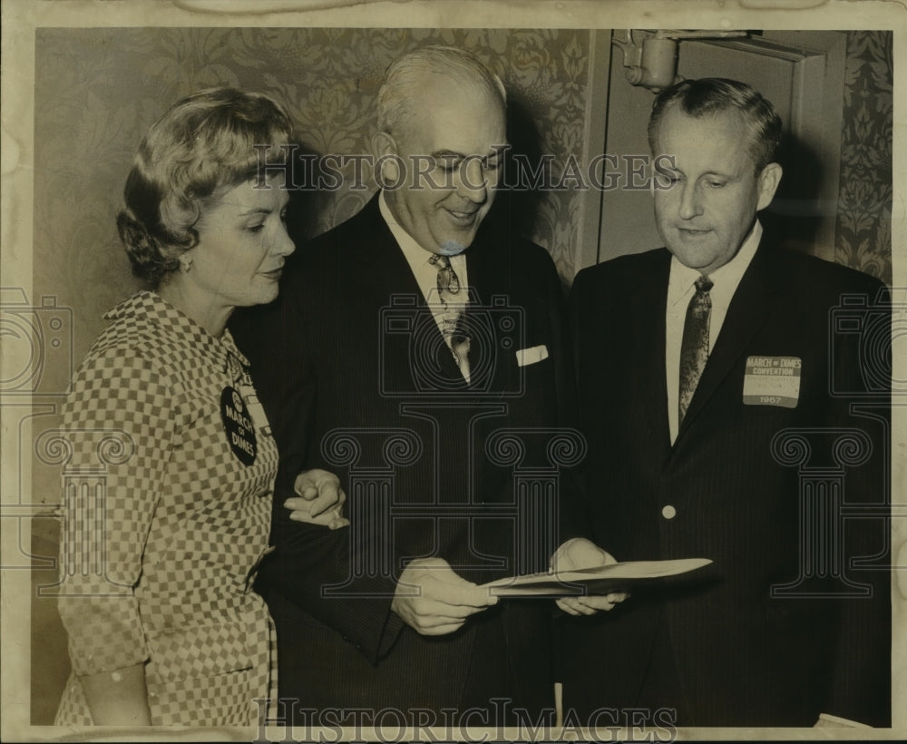 1966 Press Photo Mrs. Darlene Foley &amp; others at March of Dimes Convention event. - Historic Images