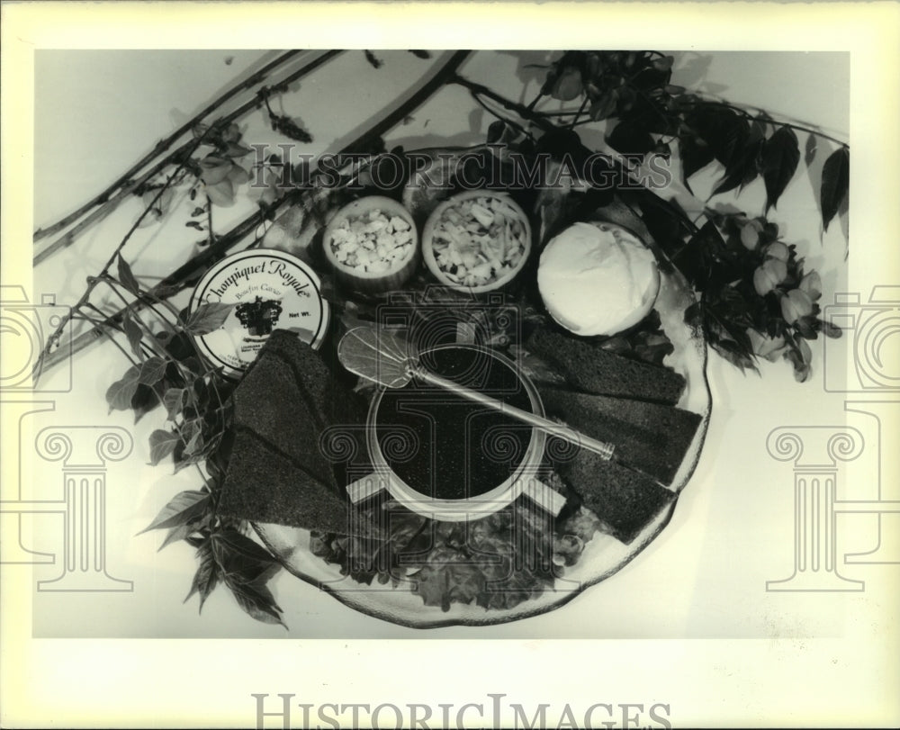 1990 Press Photo Dips served at Flagons Restaurant - Historic Images