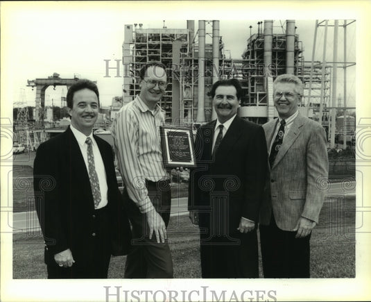 1995 Press Photo Entergy Nine Mile Point Facility Honored in Community - Historic Images