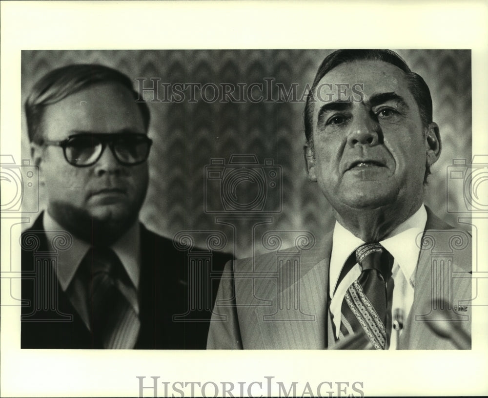 Press Photo New Orleans Businessman James Fitzmorris with Attorney Larry Smith - Historic Images