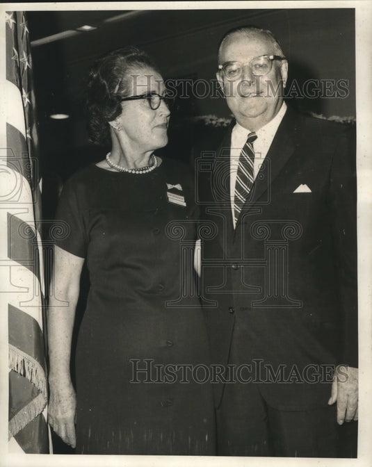 1968 Press Photo D.H. Holmes Salute to Talent, Mrs. Carlotta Bevan & Hugh Evans - Historic Images