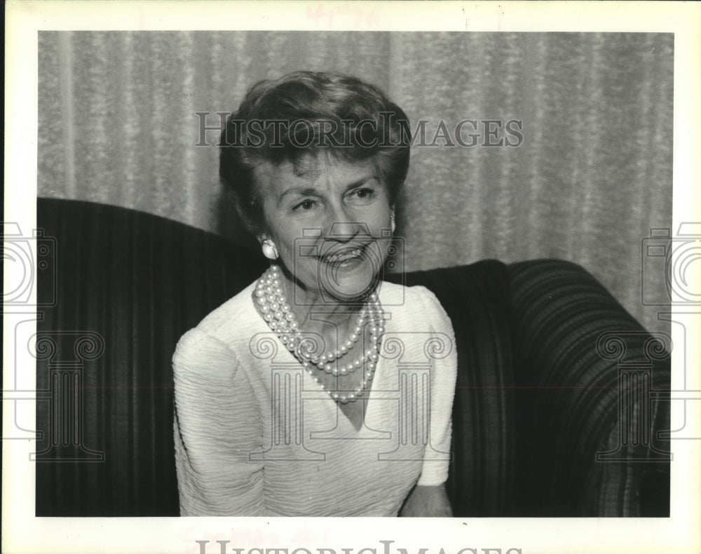 1992 Press Photo Ruth W. Fabacher at The Club&#39;s 50th anniversary dance - Historic Images