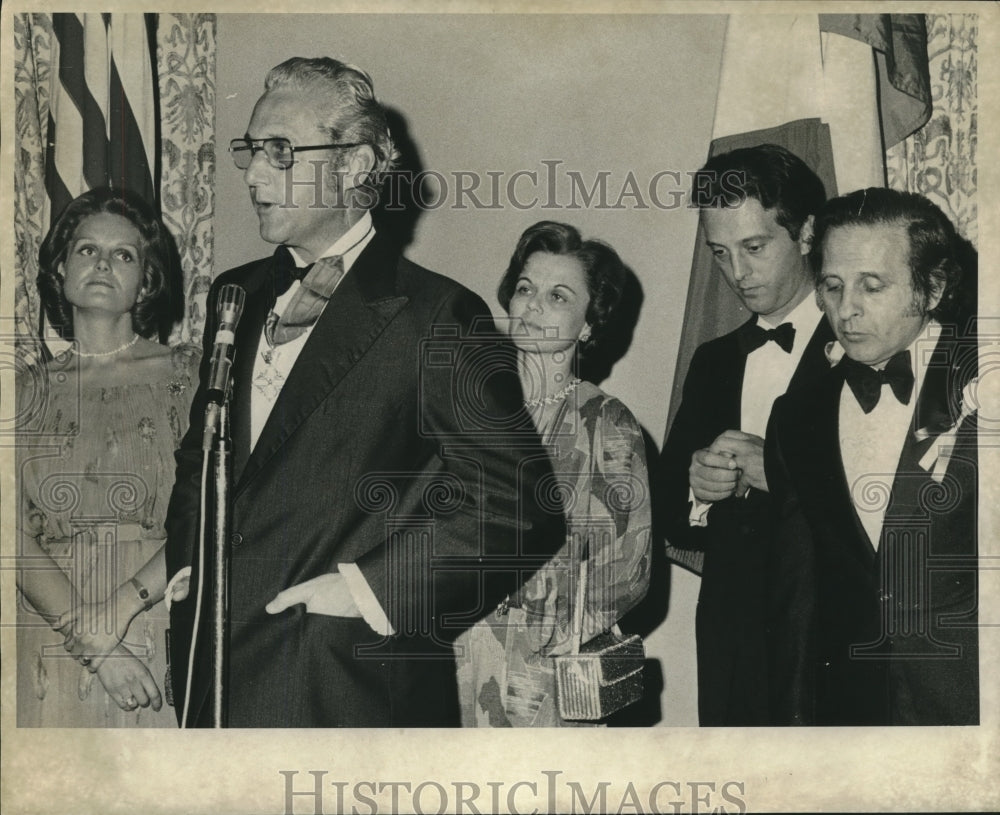 1974 Press Photo New Orleans Mayor Moon Landrieu gives his speech - nob07865 - Historic Images