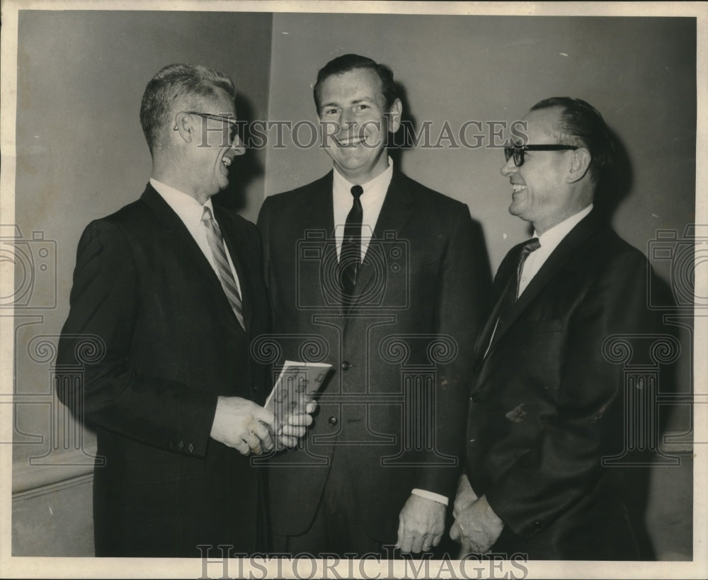 1967 Press Photo New Dental officers at Roosevelt - nob07872 - Historic Images