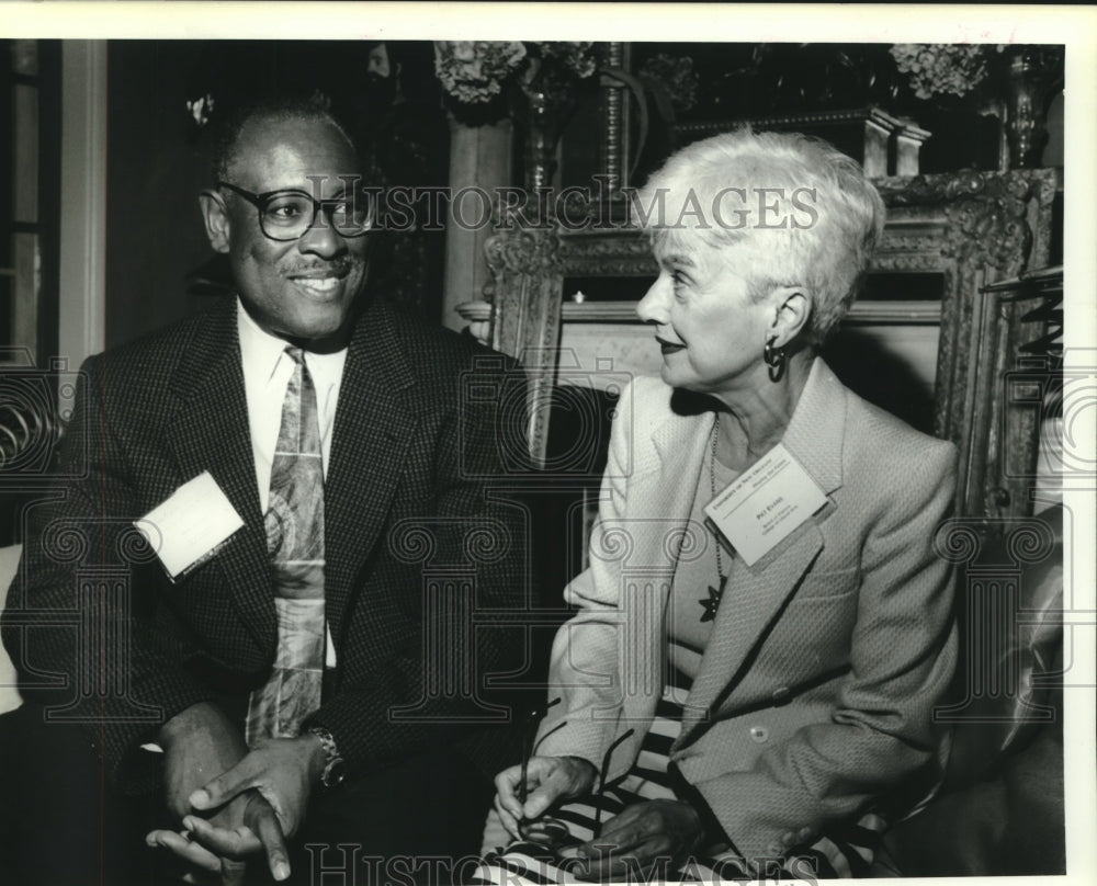 1994 Press Photo University of New Orleans - Judge Ron Sholes, Pat Evans - Historic Images