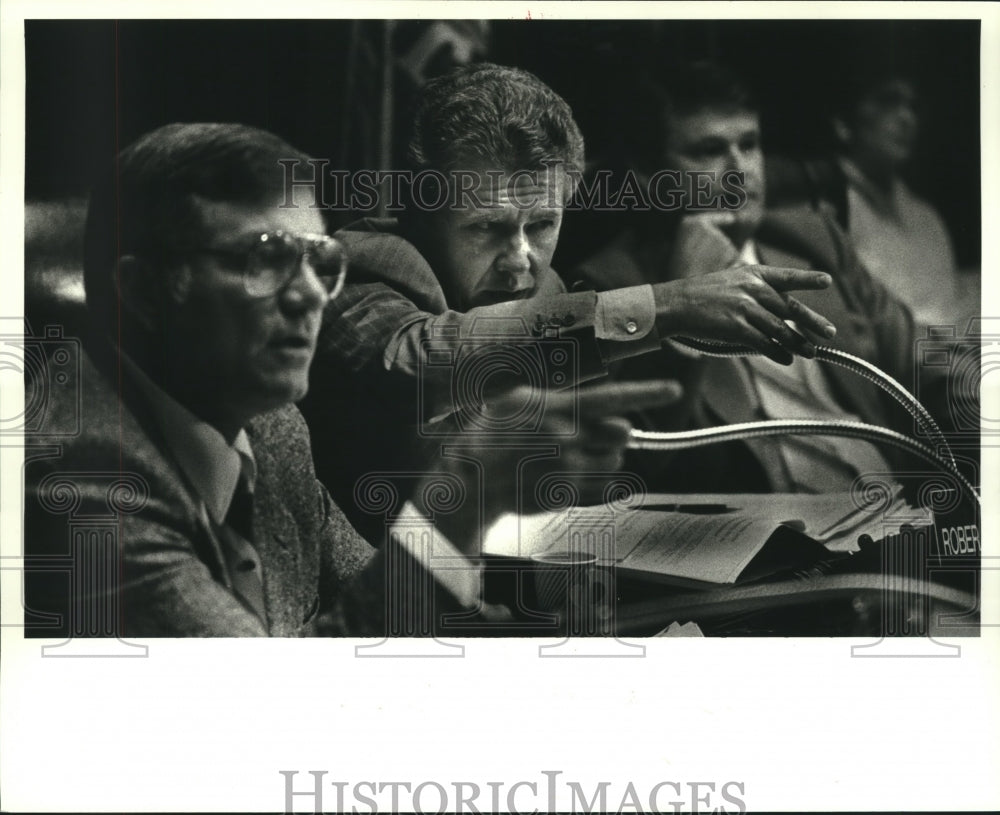 1987 Press Photo Jefferson Parish councilmen Robert Evans &amp; Lloyd Giairdison - Historic Images