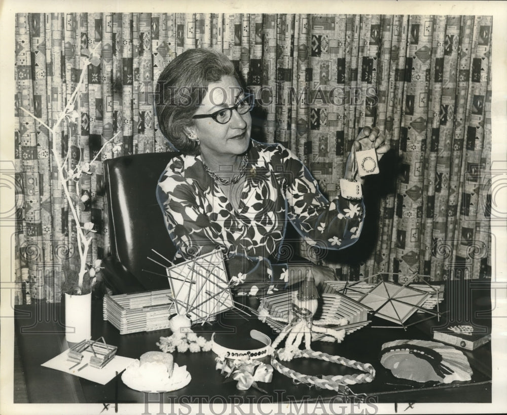 1966 Press Photo Mrs. Bob Evans, volunteer at the Youth Study Center for 3 years - Historic Images