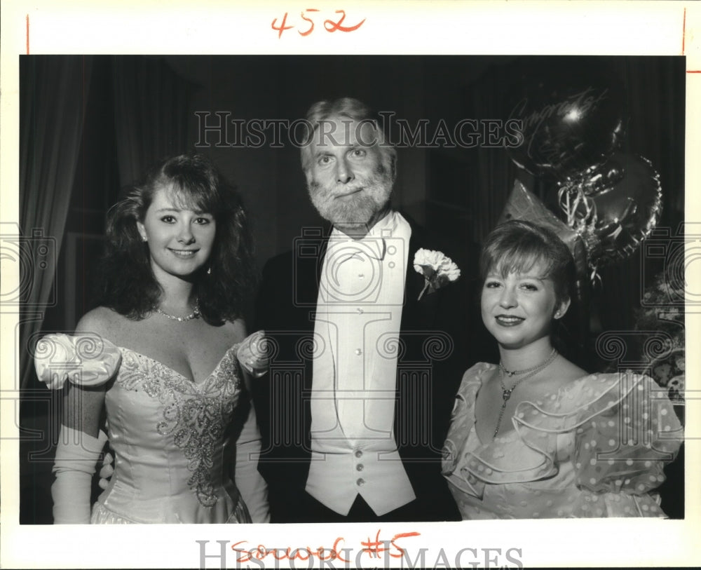 1991 Press Photo Harlequins Gala guests dressed in their formal wear - Historic Images