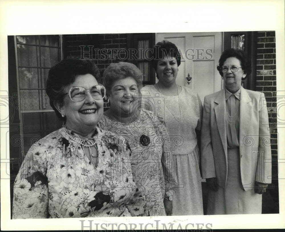 1990 Press Photo Lyda Folse &amp; officers of American Business Women&#39;s Association. - Historic Images