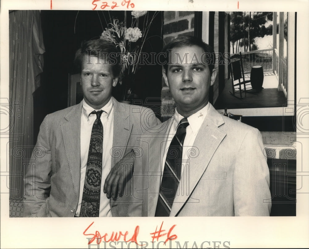 1991 Press Photo Drew Illed and Bill Ellis at Bachelor&#39;s Club - Historic Images