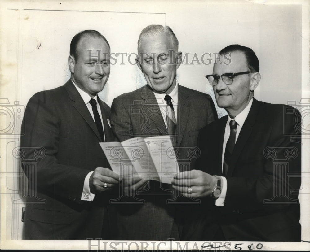 1967 Press Photo Speakers at American Petroleum Institute program at Jung Hotel - Historic Images