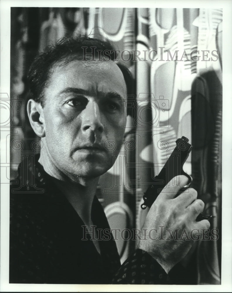 1989 Press Photo Peter Egan starring as Magnus Pym in &quot;A Perfect Spy&quot; - Historic Images