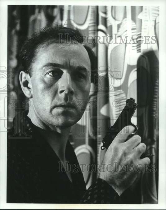 1989 Press Photo Peter Egan starring as Magnus Pym in "A Perfect Spy" - Historic Images
