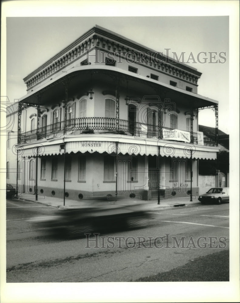 1994 Press Photo Building at 1101 Rampart Street - Historic Images