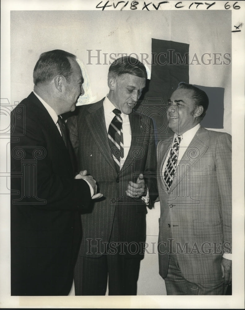 1976 Press Photo Group of the American National Red Crossq - nob08604 - Historic Images