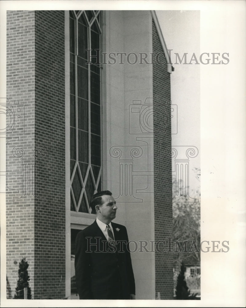 1964 Reverend Roger Richards in front of new Kenner Baptist Church - Historic Images