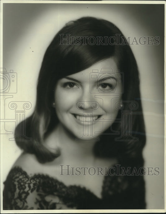 1968 Press Photo Sandra Marie Firmen Sweetheart Dance Club, Southeastern College - Historic Images