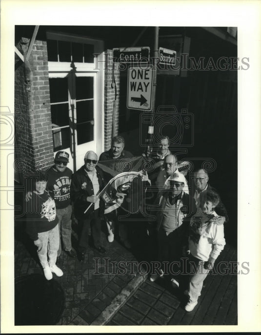 1990 Press Photo Charlie Kertz & 49er Club attending New Orleans Superbowl. - Historic Images