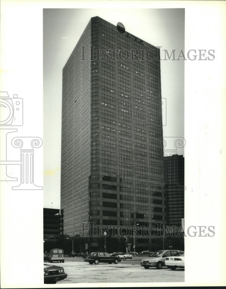 1995 Press Photo View of Entergy Building - Historic Images