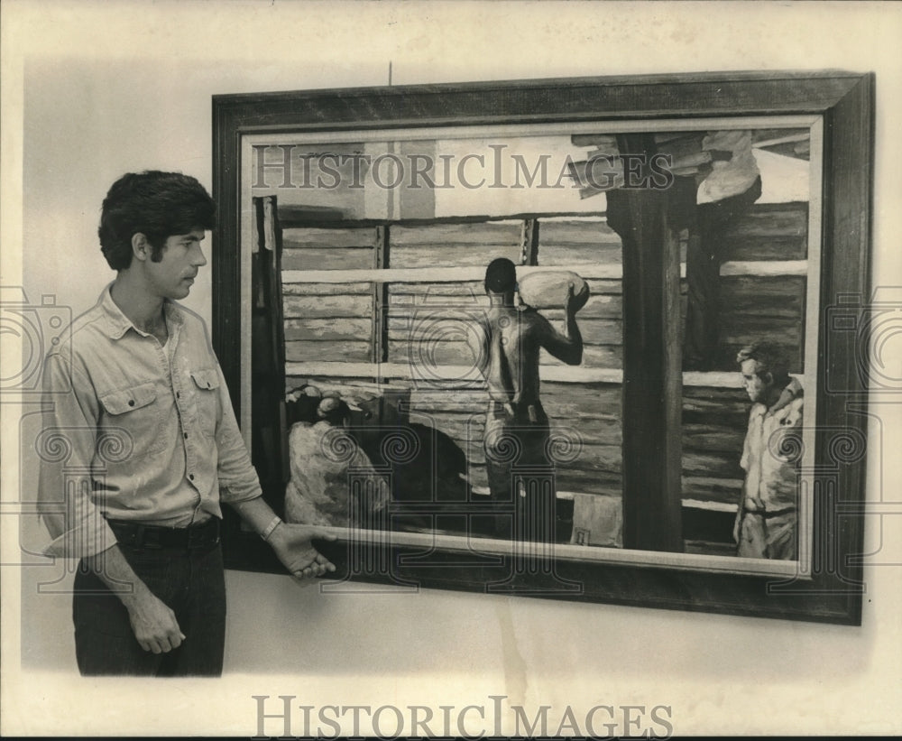 1971 Press Photo Alan Flattmann with one of his paintings to be exhibited. - Historic Images