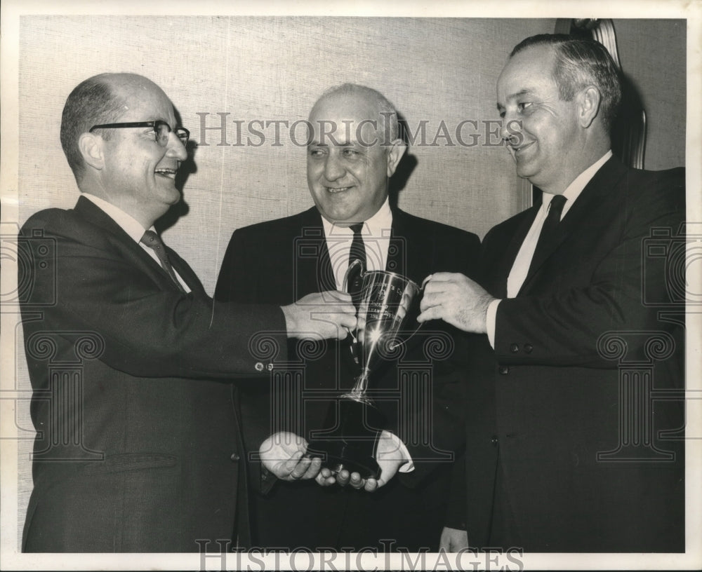 1968 Press Photo Wm. P. Flanagan & Tom F. Grimaldi at the Monteleone Hotel - Historic Images