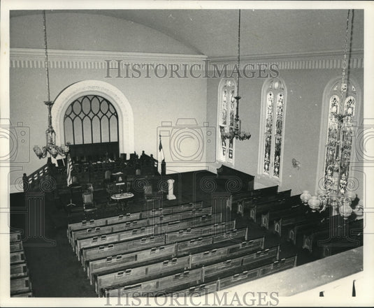 1966 Press Photo Interior of "The Church With The Hand Pointing Forward" - Historic Images