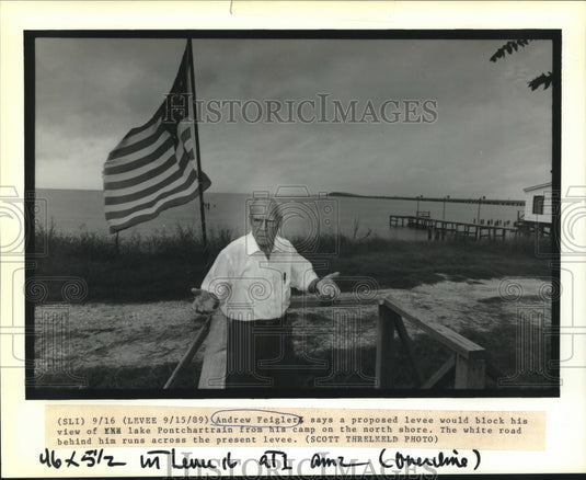 1989 Press Photo Andrew Feigler, proposed levee block view of Lake Pontchartrain - Historic Images