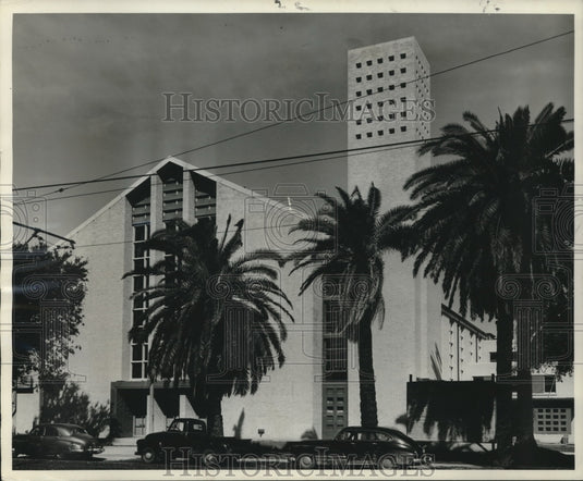 1955 Press Photo First Baptist Church at 4301 St. Charles - nob09437 - Historic Images