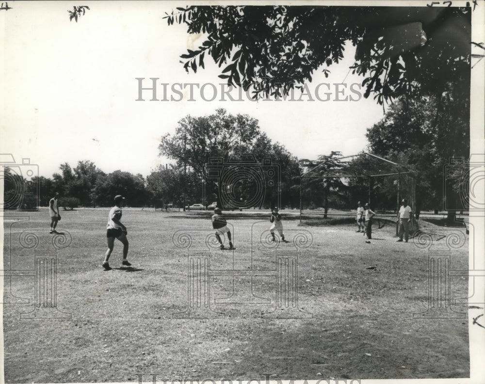 1967 Press Photo New Orleans celebrates the Fourth of July with a baseball game.-Historic Images