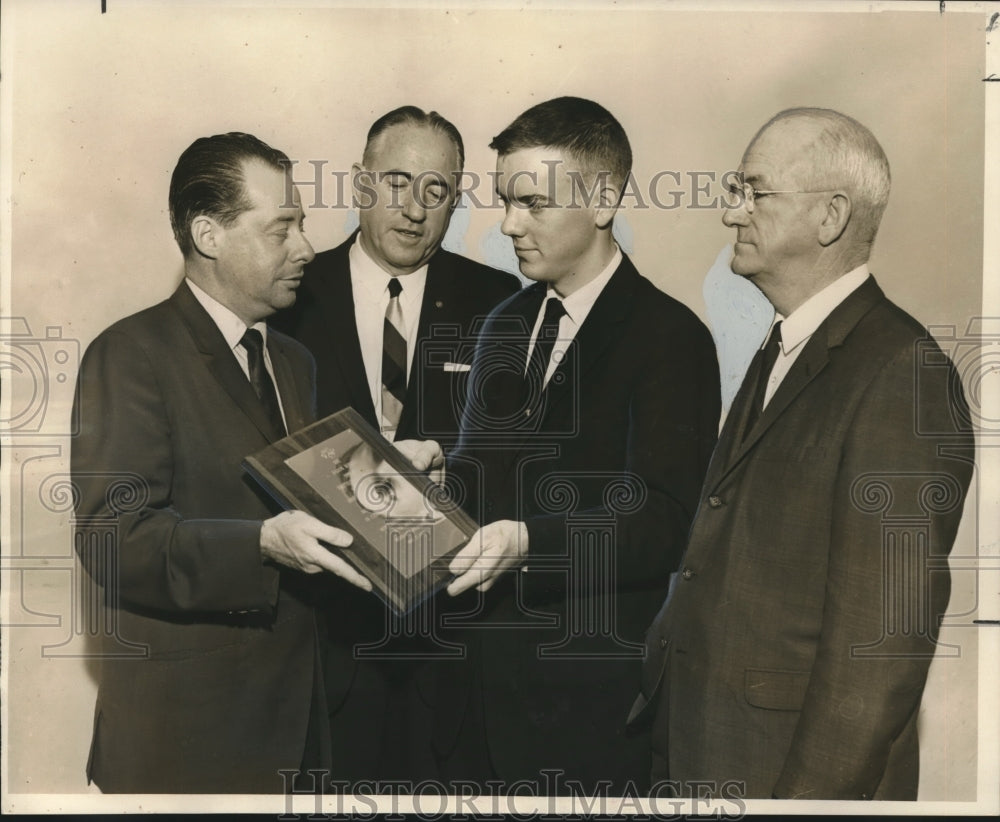 1966 Robert France, recipient &amp; others at Aaron Mintz plaque event. - Historic Images