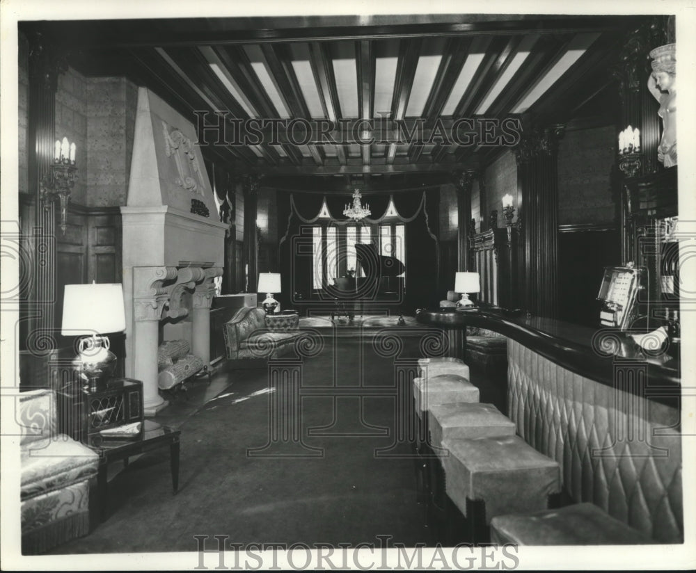 1962 Press Photo Slms Residence Grand Ballroom Features Exposed-Beam Ceiling - Historic Images