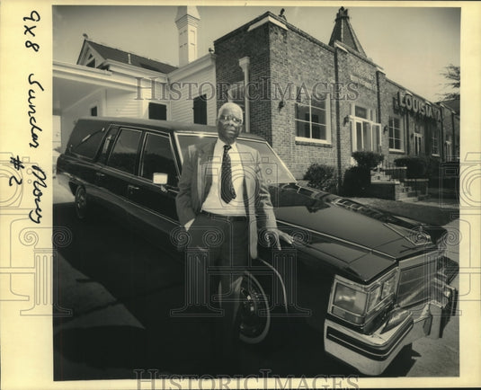 1990 Press Photo Bobbie Francois of Louisiana Undertaking. - Historic Images