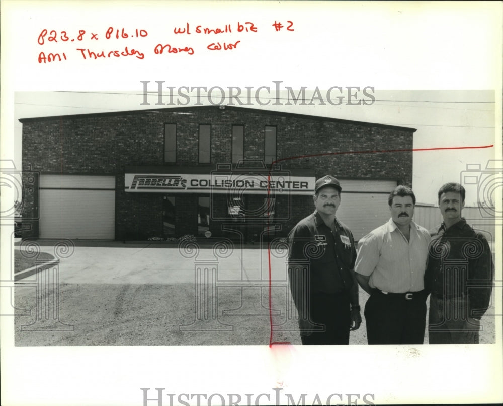 1993 Press Photo New Orleans - Workers &amp; Owners of Fradellas Body Shop Chalmette - Historic Images