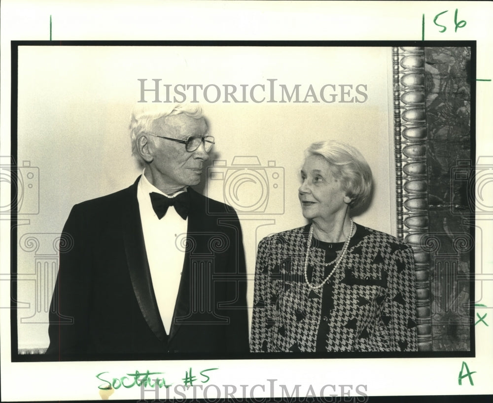 1989 Press Photo Alonzo &amp; Genevieve Ensenat at Spanish Society reception. - Historic Images