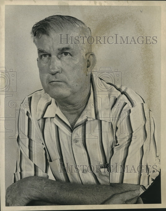 1971 Press Photo Harry Figaro, chauffeur & church fairs country store merchant - Historic Images