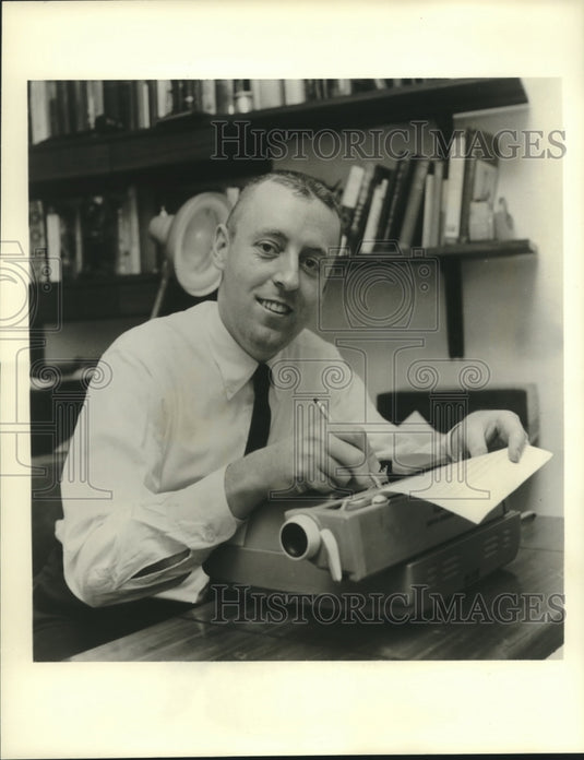 1961 Press Photo Thomas J. Fleming author of "Now We Are Enemies" - nob10527 - Historic Images
