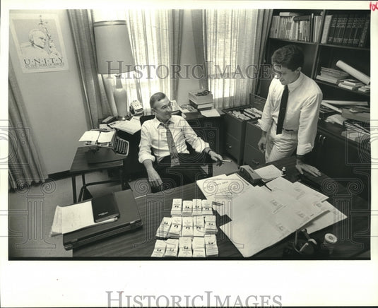 1987 Press Photo Archdiocese spokesman Tom Finney and his assistant Jeff Marcon - Historic Images