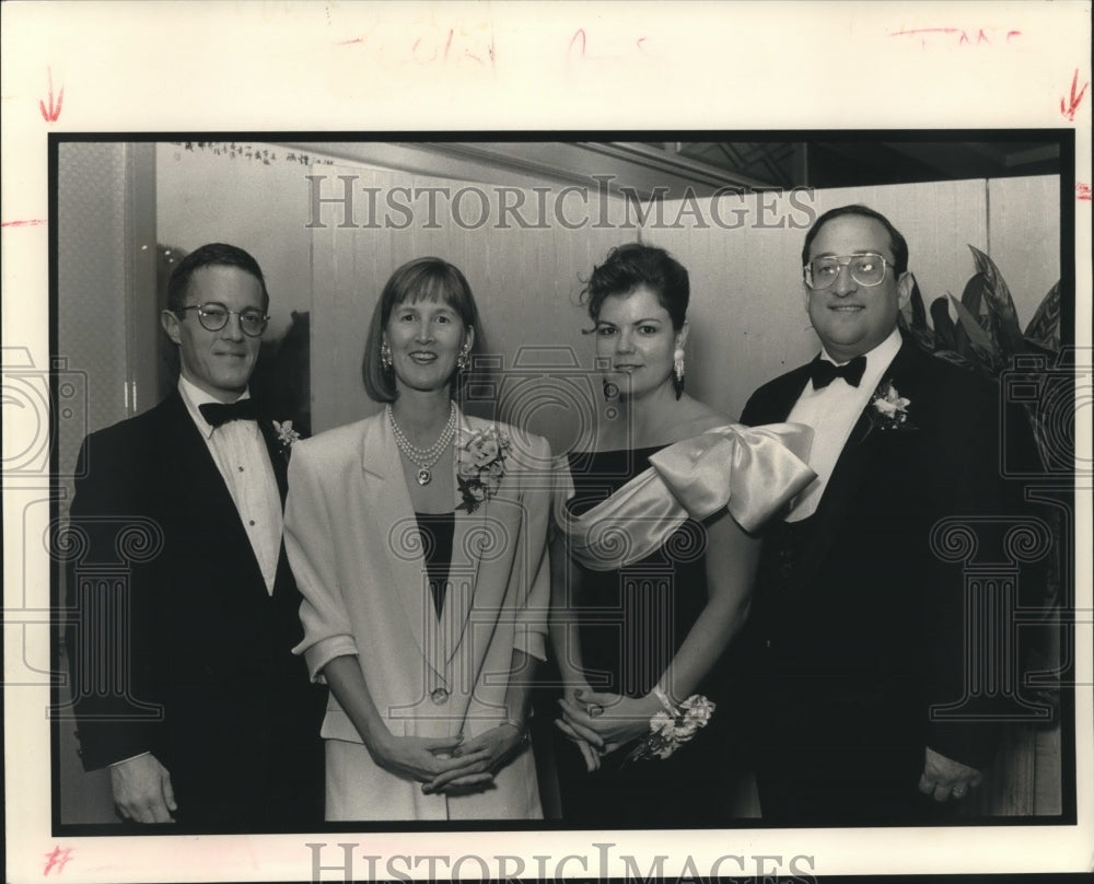 1990 Press Photo Jonathan &amp; Jane McCall, Susan &amp; David Fine at TUMC dinner - Historic Images