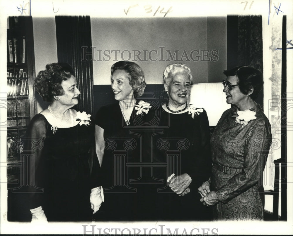 1978 Press Photo Beatrice Fields &amp; other members of Orleans Club. - nob10982-Historic Images