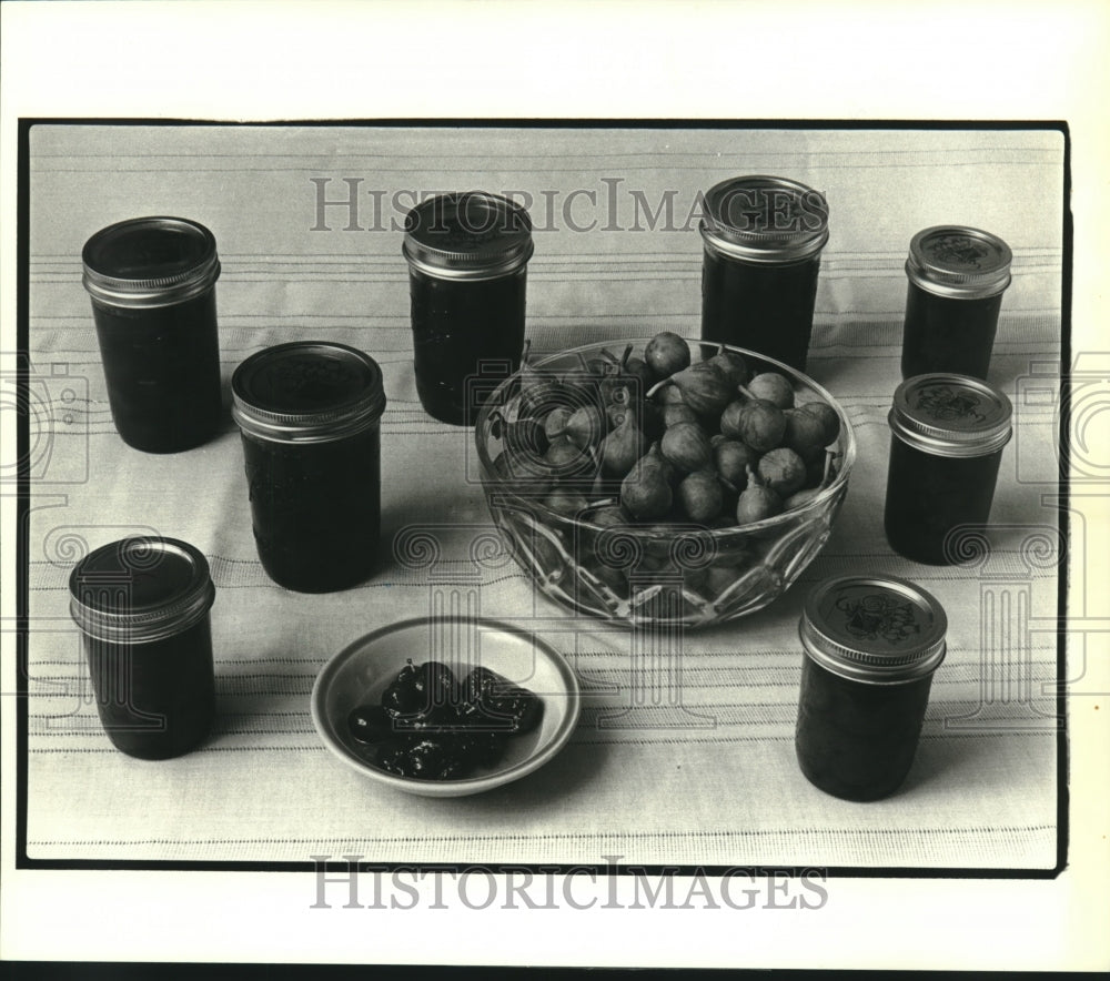 1989 Press Photo Figs in various containers - nob11009 - Historic Images