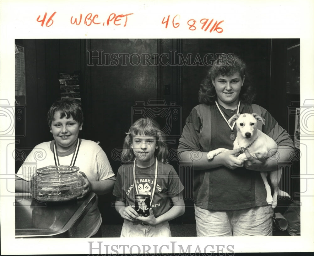 1988 Press Photo Raul Vallecillo and 4-H pet of the month winners - Historic Images