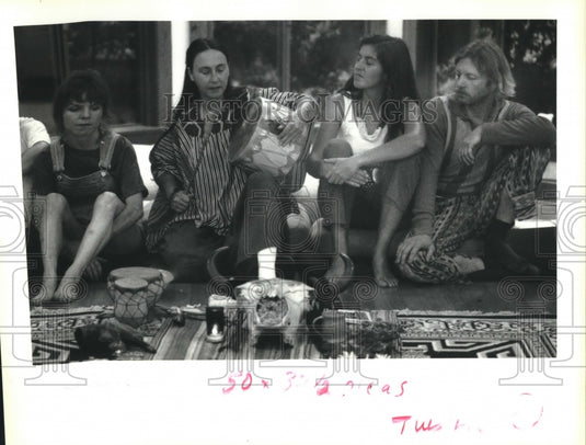 1992 Press Photo Ceremony on Native American Indian pipe & prayer ceremony - Historic Images