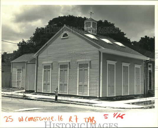 1987 Press Photo Exterior of 3901 Constance in New Orleans - nob11084 - Historic Images