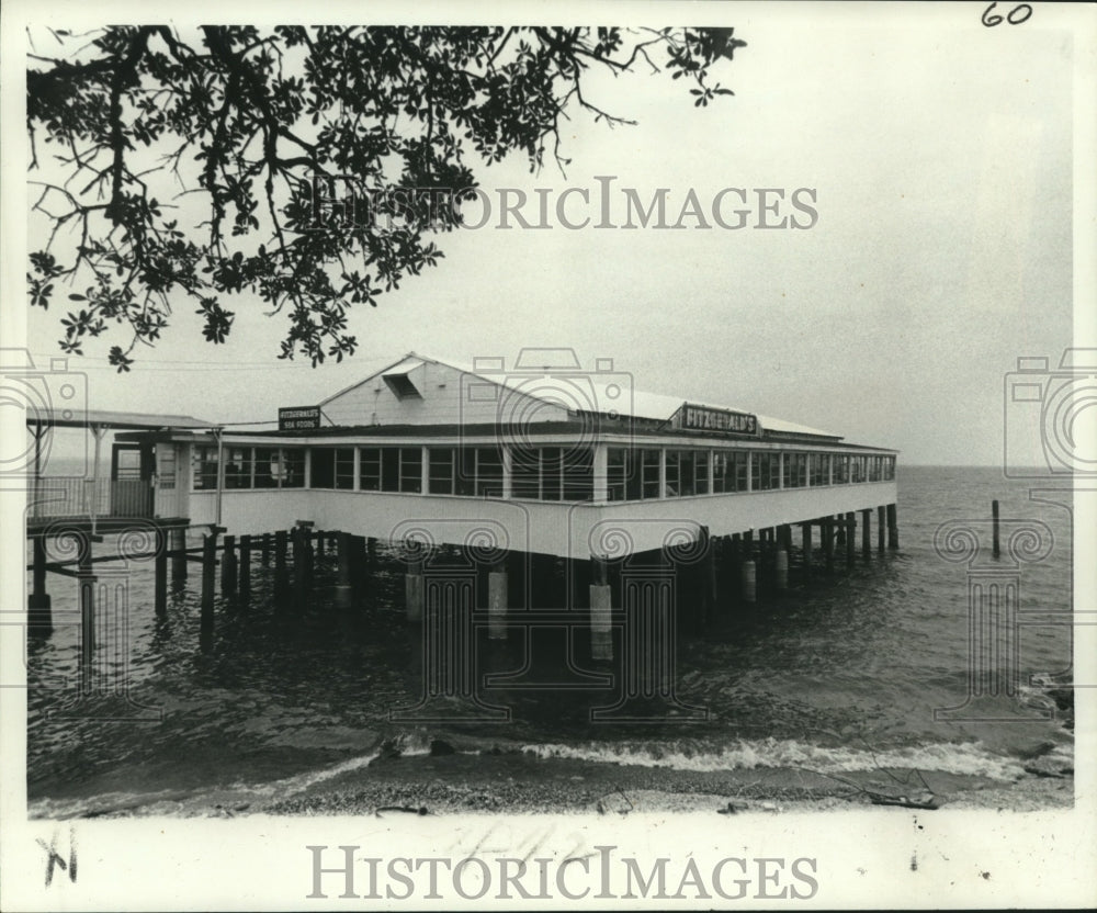 1976 Press Photo Fitzgeralds&#39;s a West End Park restaurant/bar - nob11090 - Historic Images