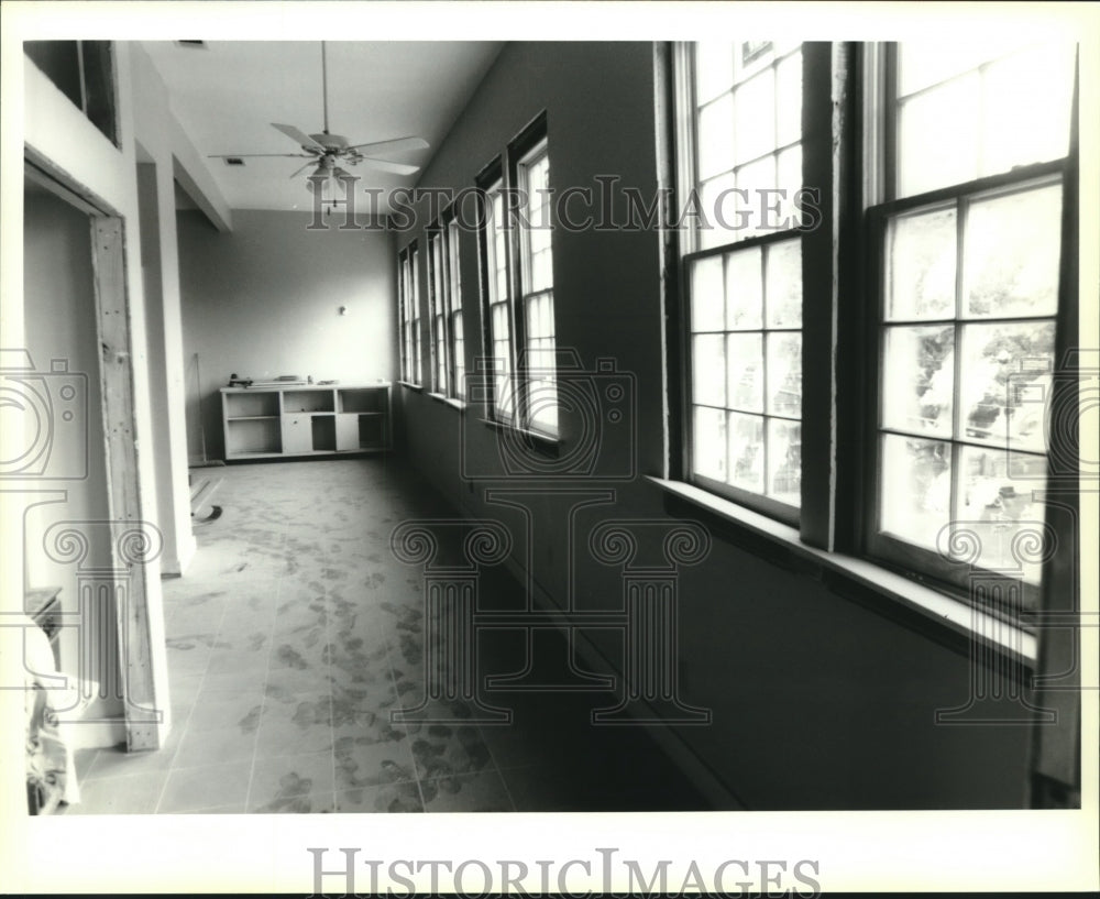 1995 Press Photo New Orleans-bedroom on second floor of Mary St. apartment - Historic Images