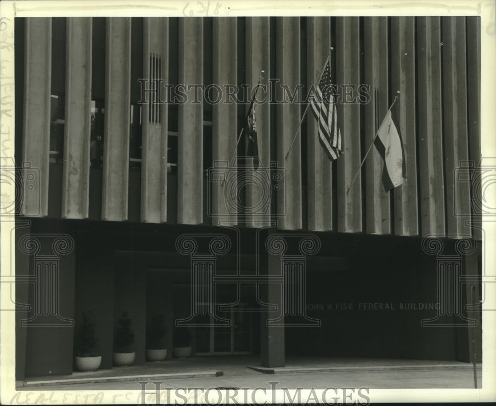 1982 Press Photo Newly dedicated John W. Fisk Federal Building at 1661 Canal - Historic Images