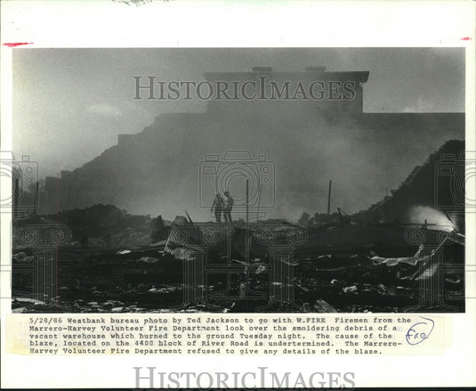 1986 Press Photo Marrero-Harvey Volunteer Fire Department at River Road Fire - Historic Images