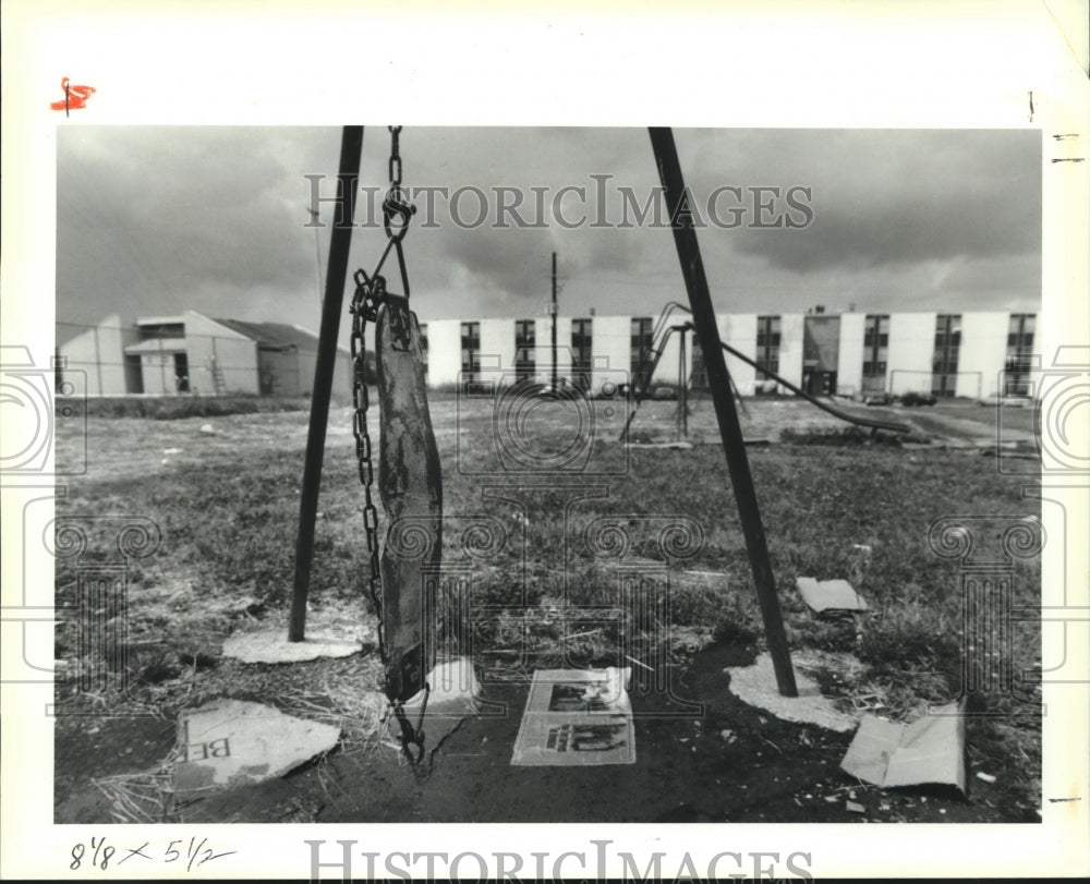 1990 Press Photo Playground in the center of the Fischer Projects in Algiers - Historic Images