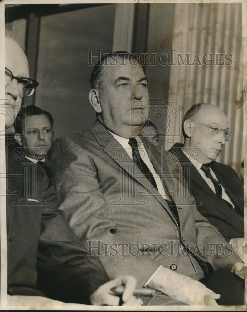 1964 Press Photo Attorney Joseph Ferguson during Gulf Outlet hearing - nob11739 - Historic Images