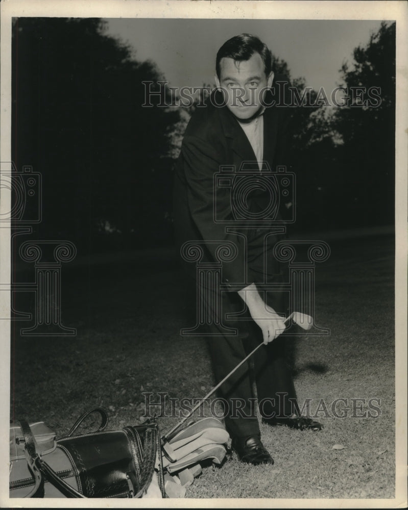 Press Photo William Ferguson, president of Hartin and Ferguson, Incorporated - Historic Images